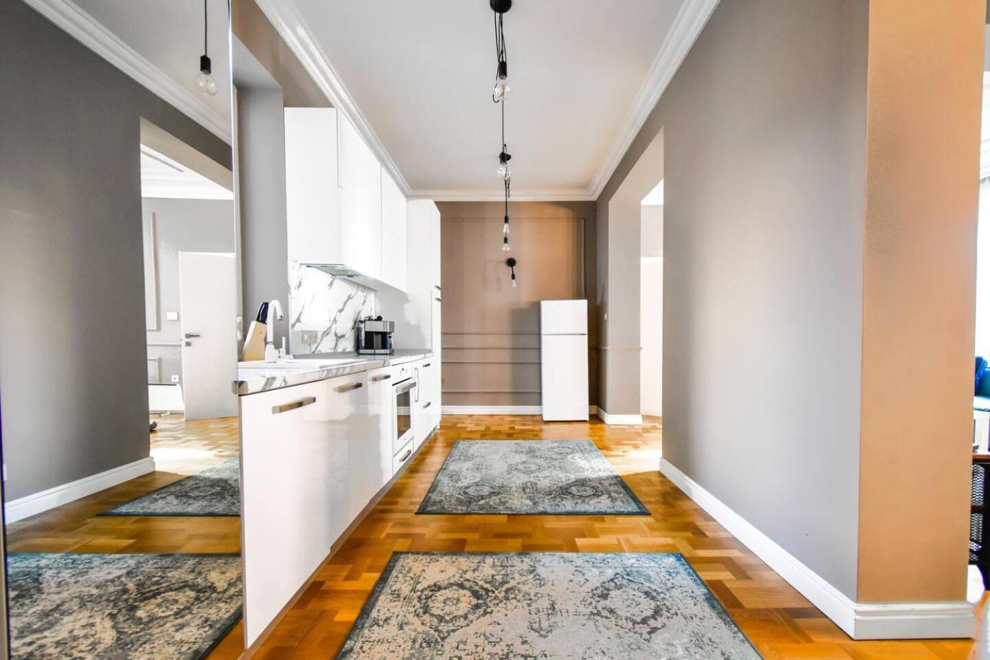 2Bdr Luxury On Prime Location Apartment Sofia Bagian luar foto
